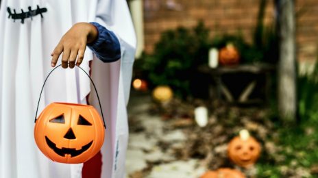 Feature | Fun Family Halloween Costume Ideas | family halloween costumes