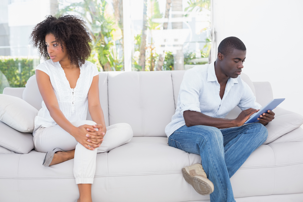 Bad marriage advice Couple Argue Couch Separate 